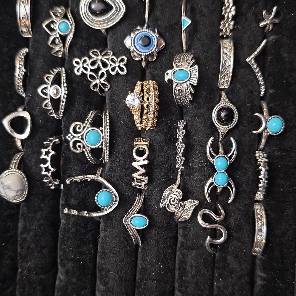 Lot of 30pcs fashion rings - Picture 2 of 3